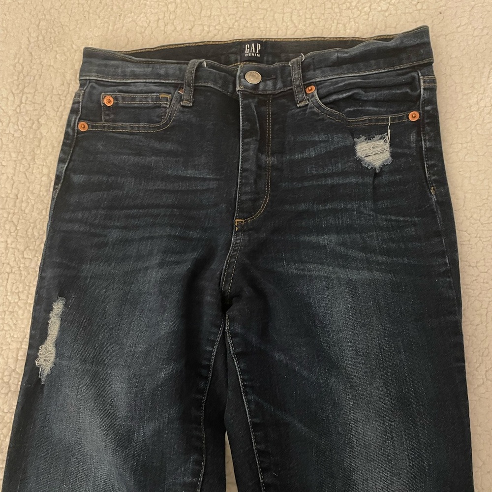 Gap 1969 True Skinny Jeans. 28R